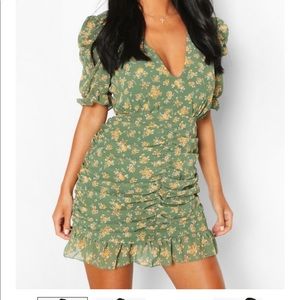 Boohoo Petite Floral Ruched Mini Dress